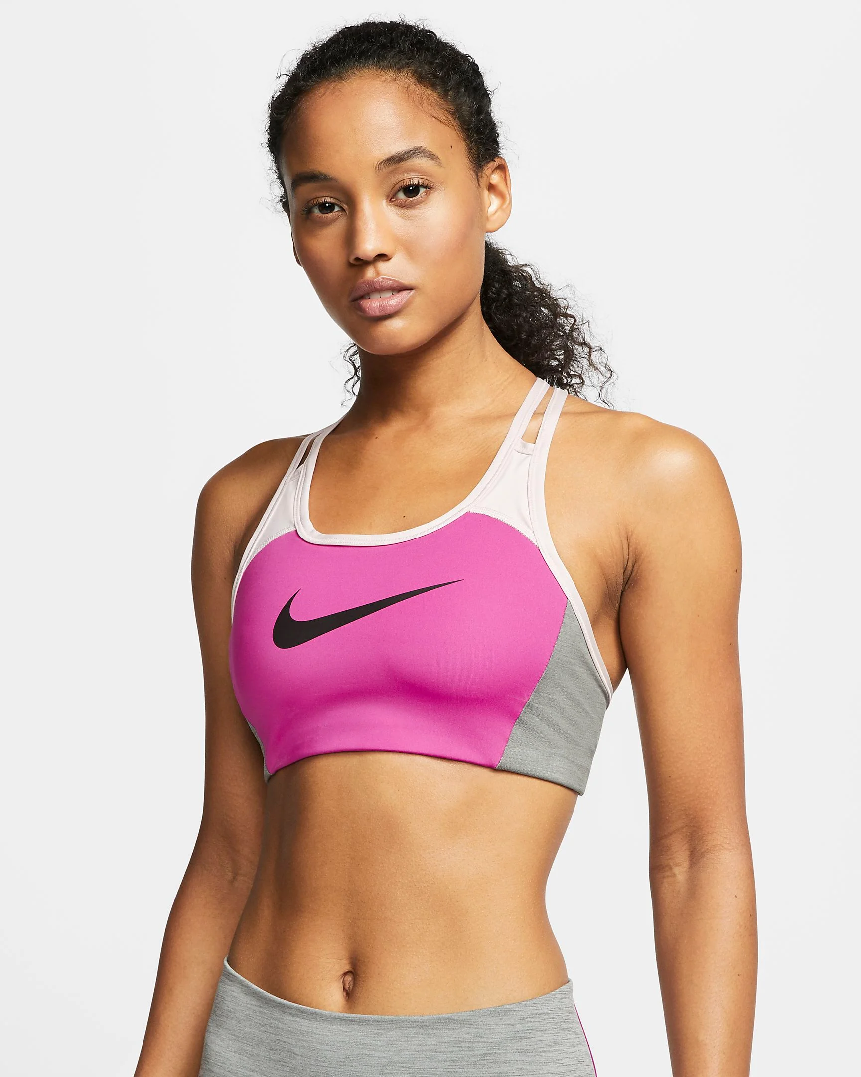 Nike Women's sports bra polyester/spandex blend medium pad icon