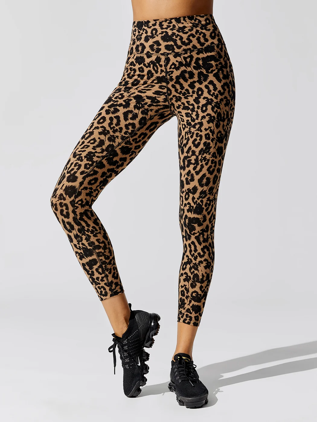 Carbon38 + Leopard Legging