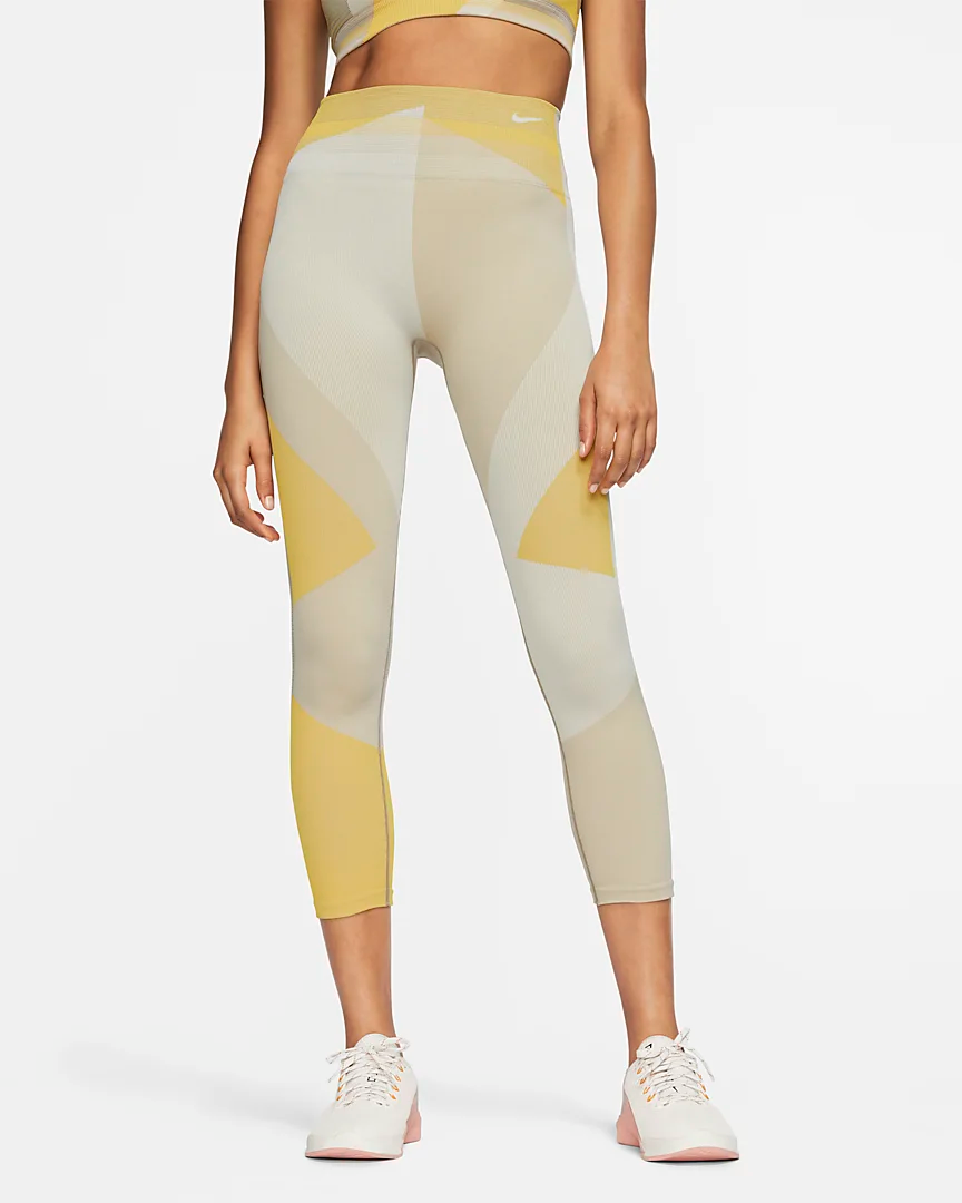 plus size nike icon clash tights