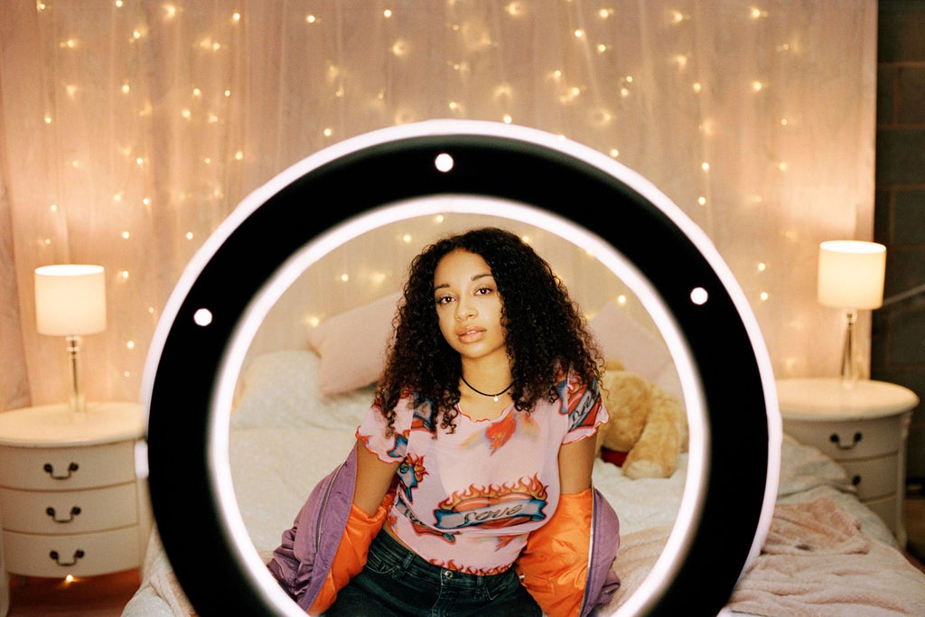 Adult Material Is The New Drama Tackling Power Imbalance & Porn