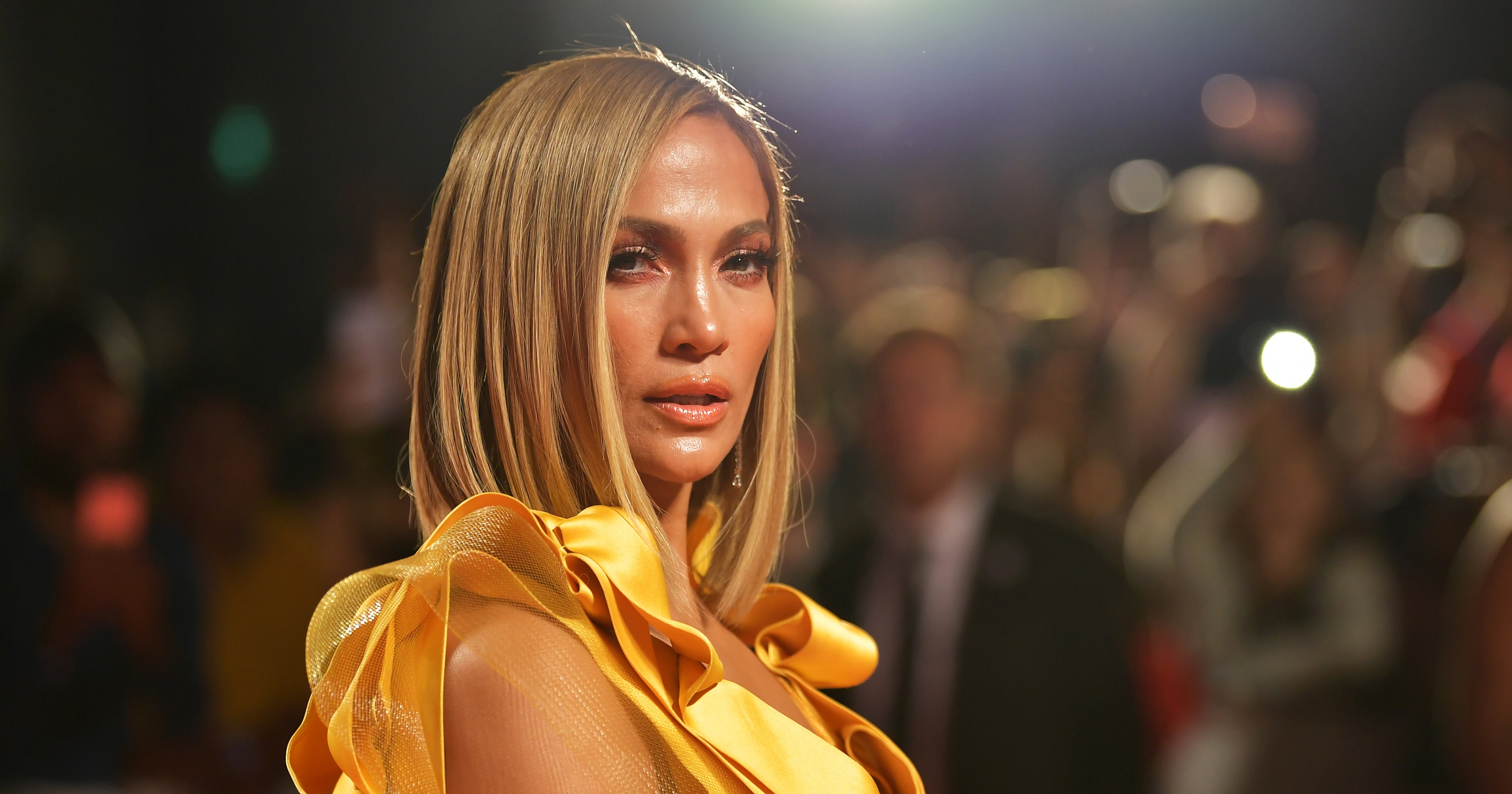 Jennifer Lopez Got Blonde Hair Extensions In New Photo
