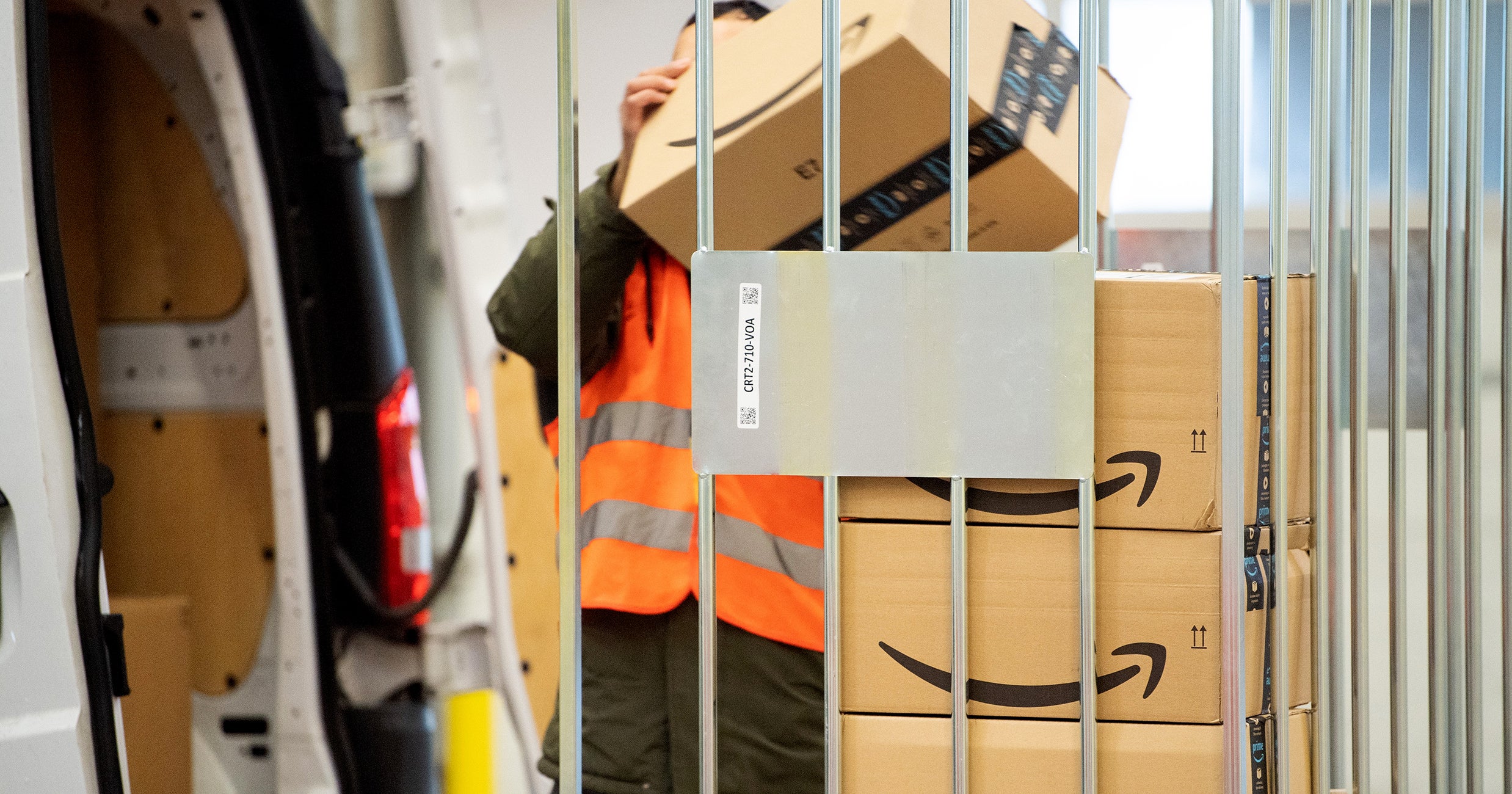 Almost 20000 Amazon Employees Have Had COVID19 So Far