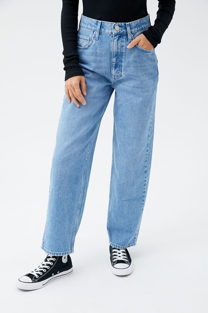 BDG + Petite High-Waisted Baggy Jean – Medium Wash