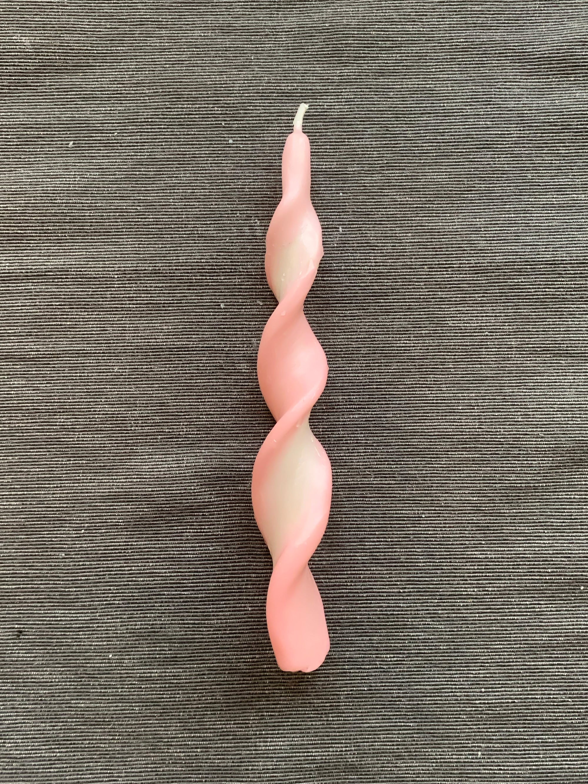 How to Make DIY Spiral Twisted Candles At Home