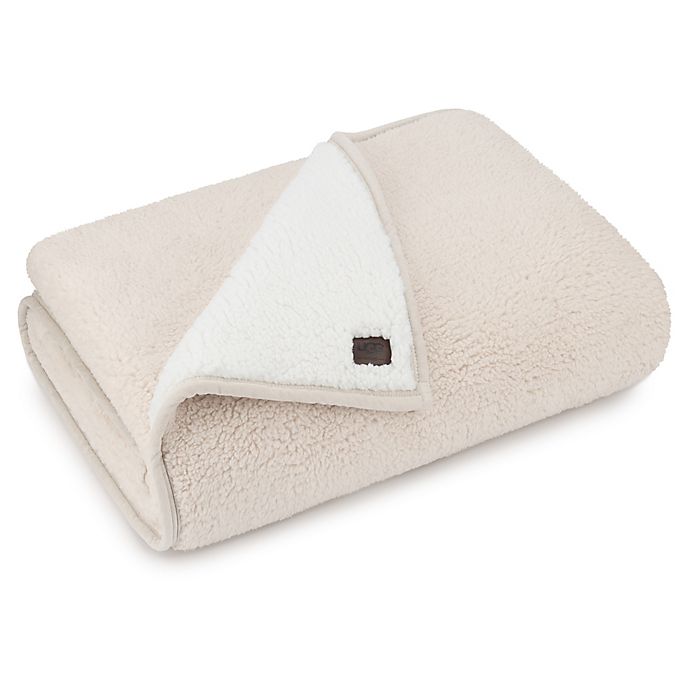 Ugg + UGG Classic Sherpa Throw Blanket in Ceramic