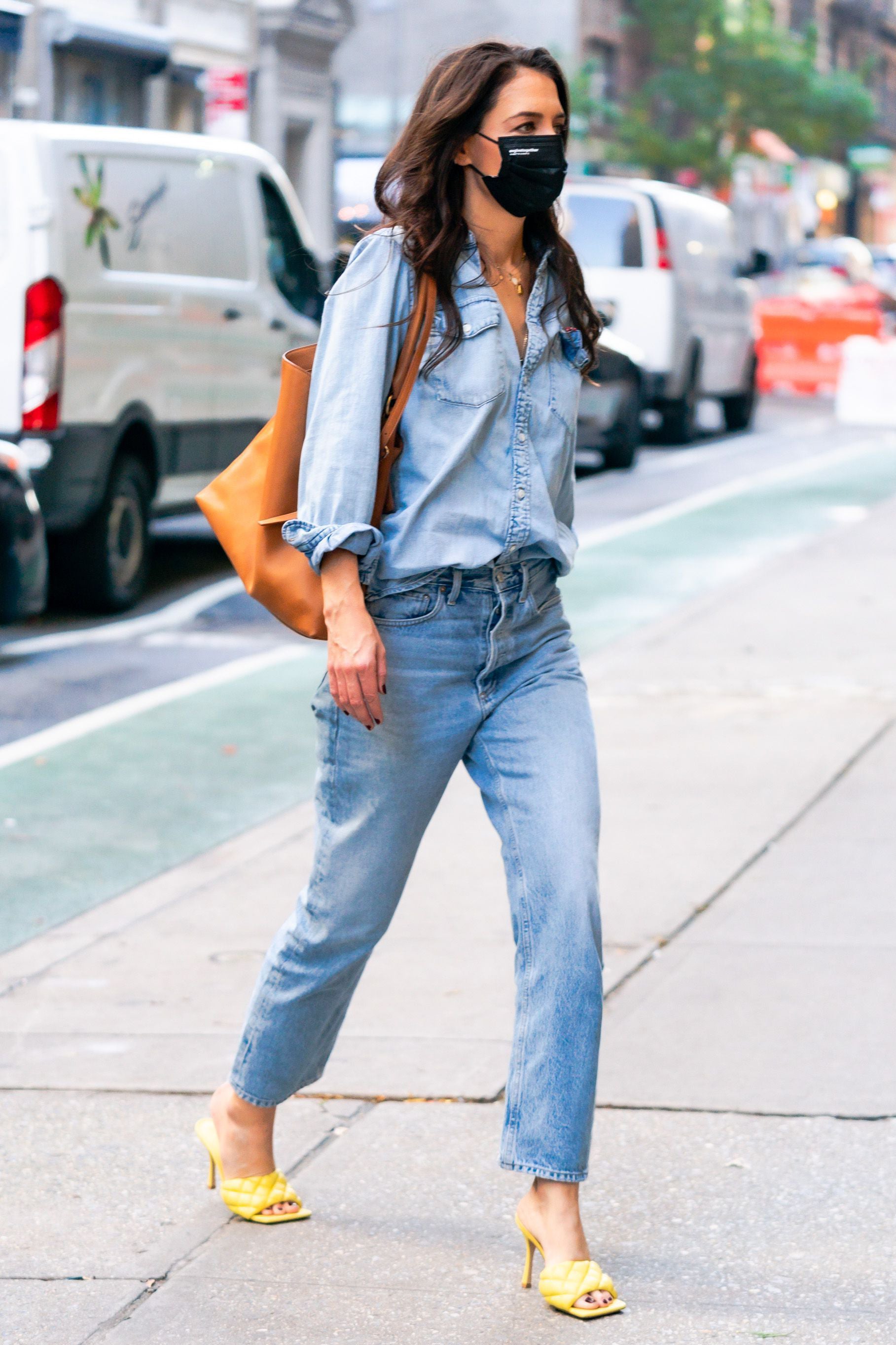 Katie Double Denim & Heels Outfit Is So Chic