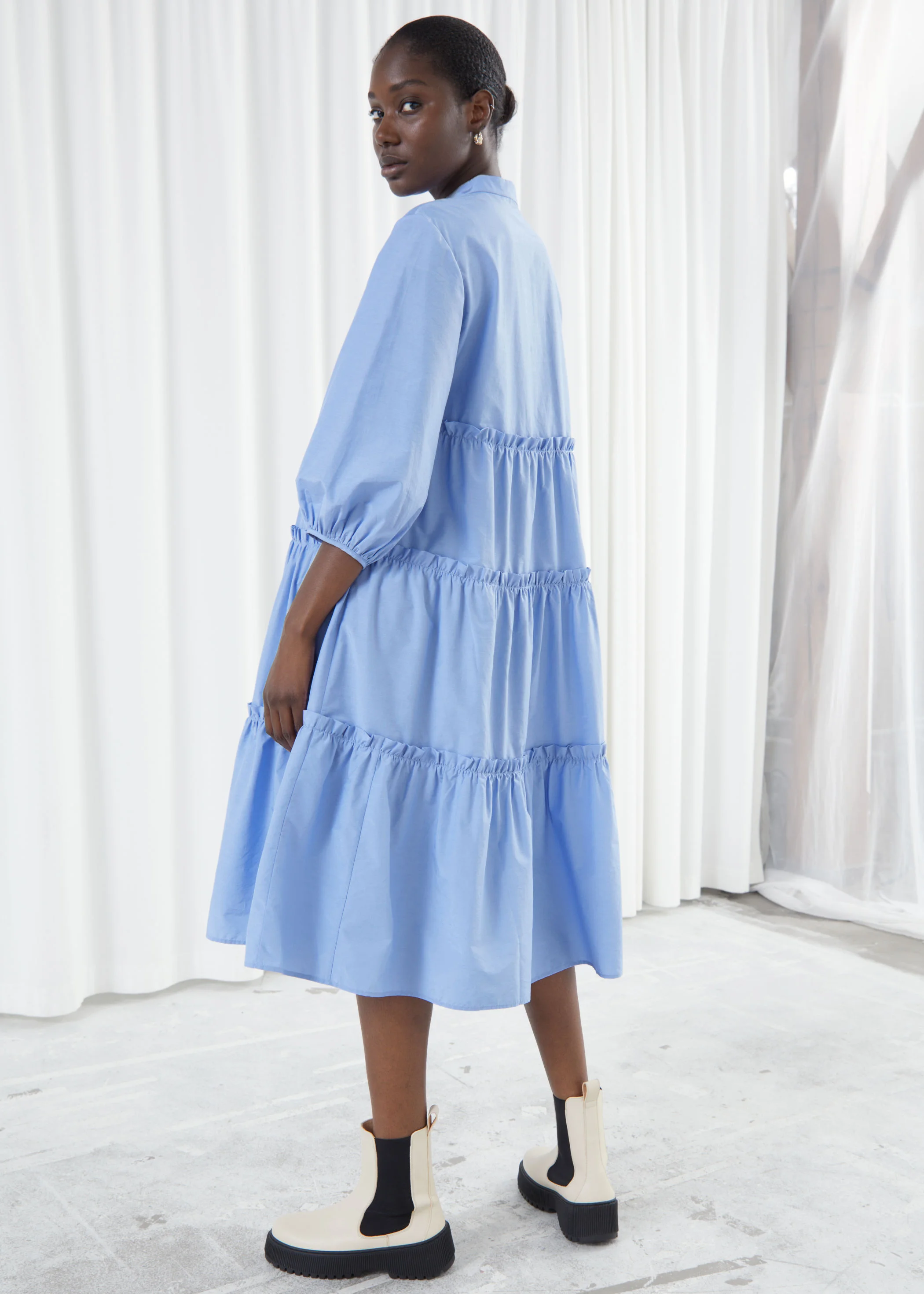 Tiered midi deals dress with sleeves