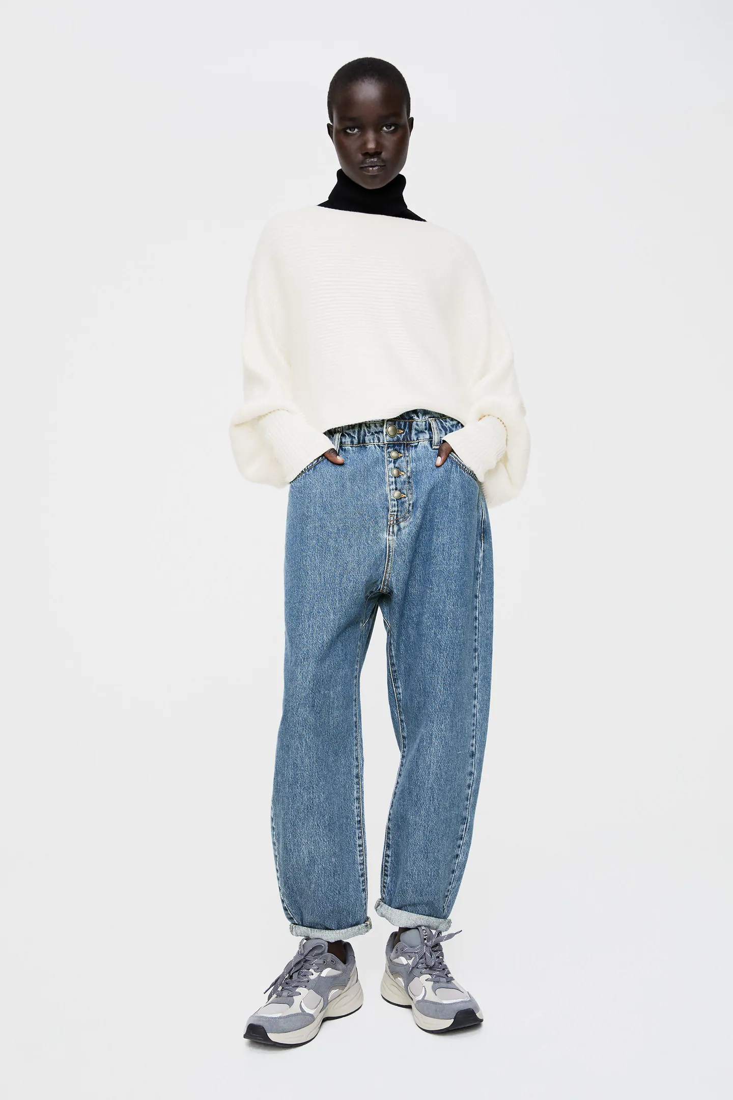 Zara Buttoned Baggy Jeans