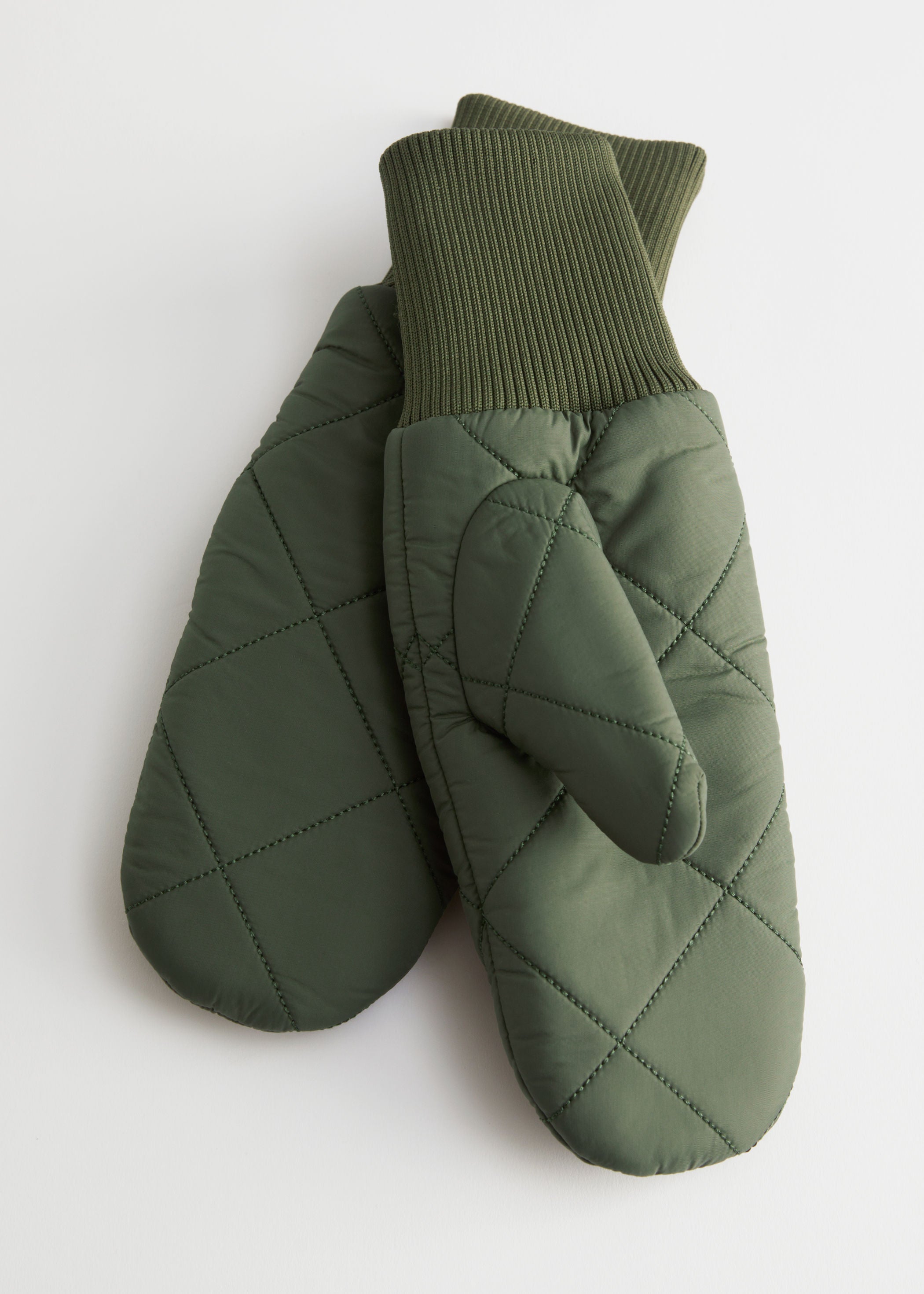 & Other Stories + Diamond Quilted Mittens