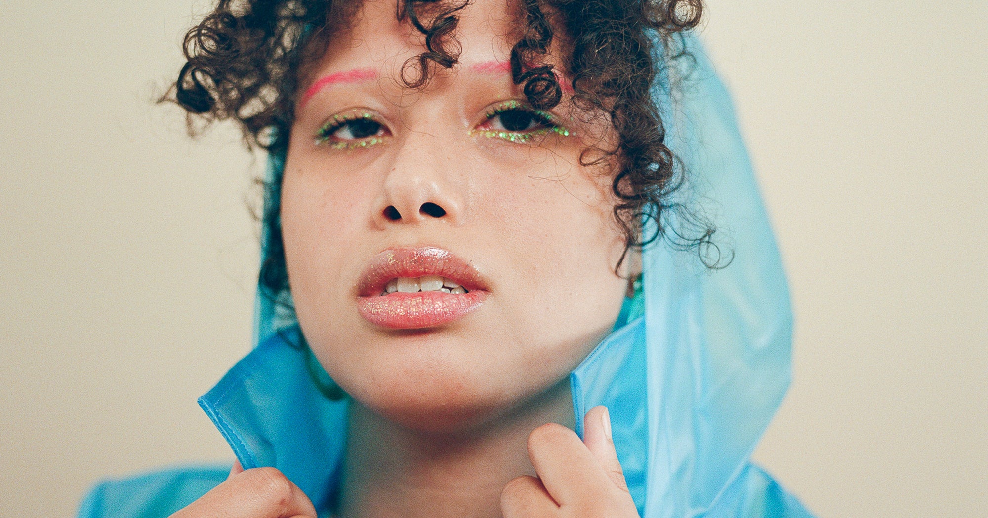 Idées \u0026 conseils pour un trait d'eye-liner réussi, image size:2000x1050