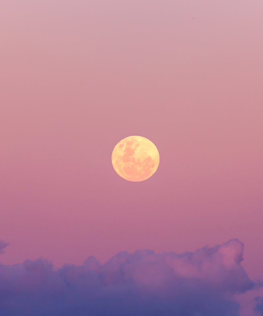 The Full Moon In Cancer Is Here To Help Us Say Goodbye To 2020