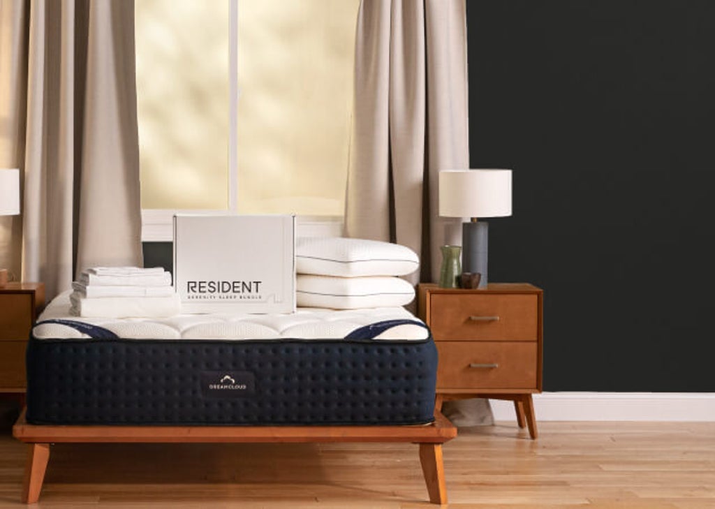 Dreamcloud luxury hybrid mattress deals