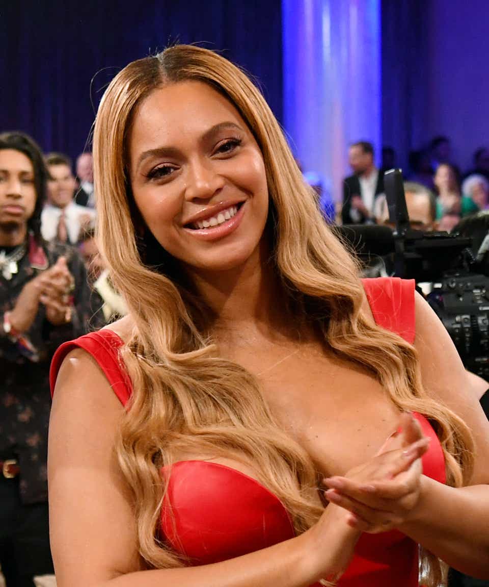 Beyoncé Shares 2020 Family Lookback Instagram Video