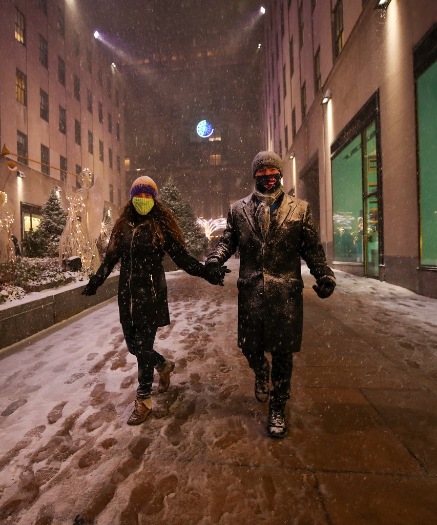 COVID-Friendly Winter Date Ideas