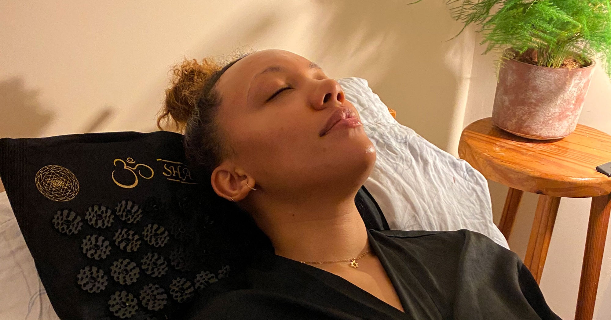 Can Lying On A Bed Of Nails Cure My WFH Back Pain?