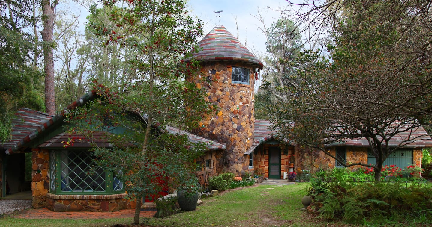 The Most Romantic Airbnbs For A Much-Needed Couples Getaway Romantic Airbnbs
