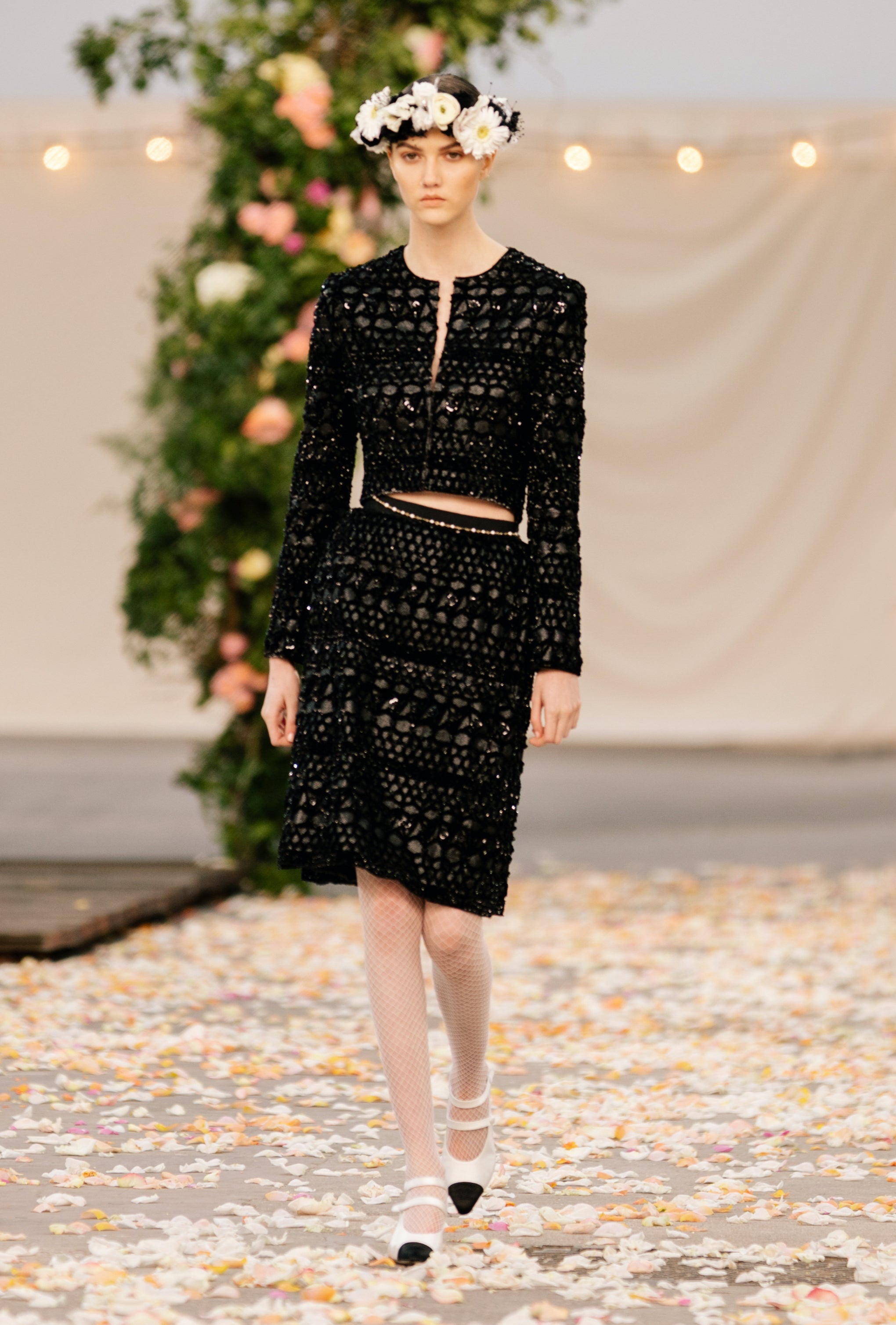 Bohemian wedding under the Grand Palais: CHANEL Spring-Summer 2021 Haute  Couture