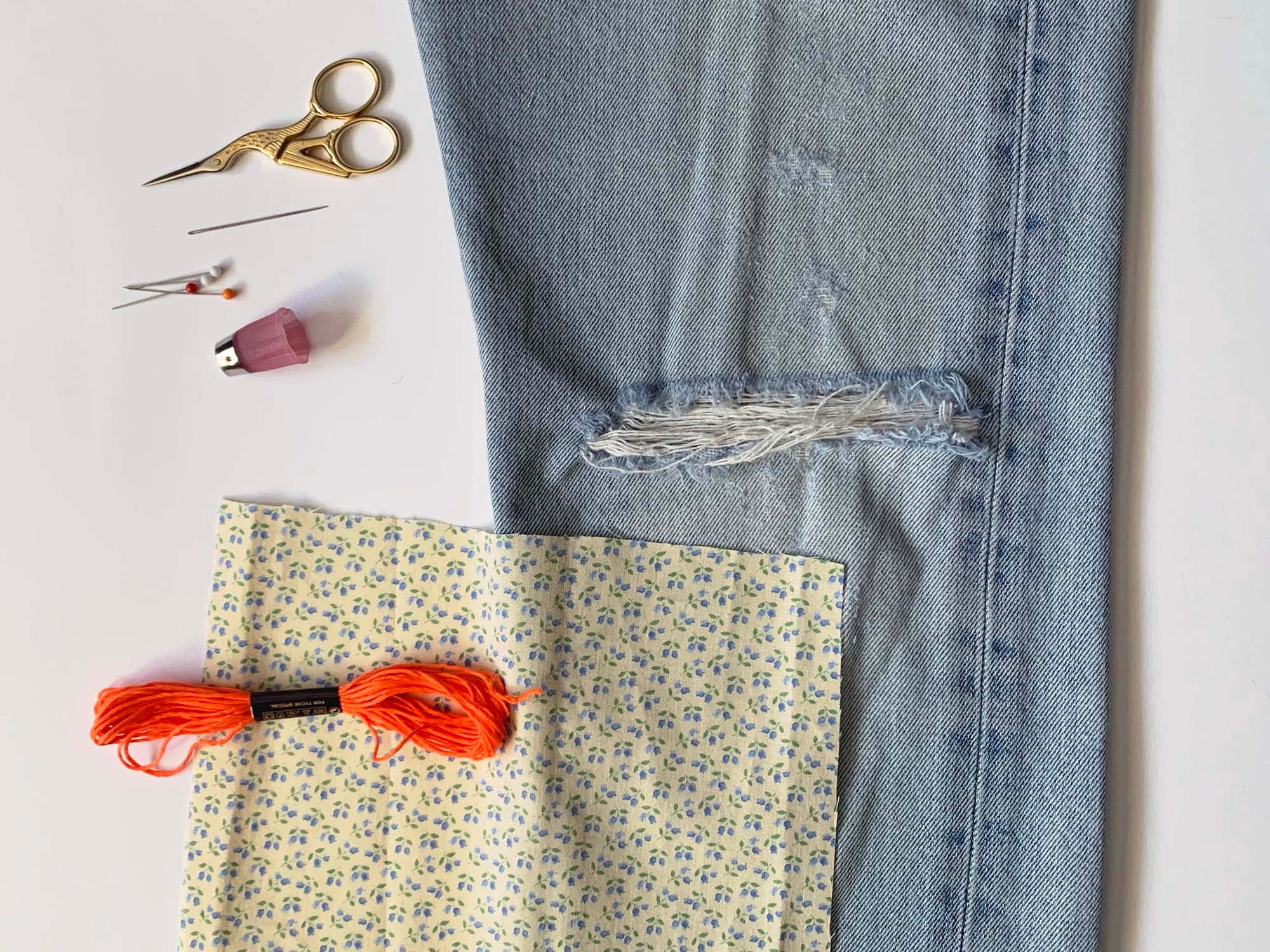 Sewing On My Kitchen Table: DIY Patches for Jeans - Tutorial