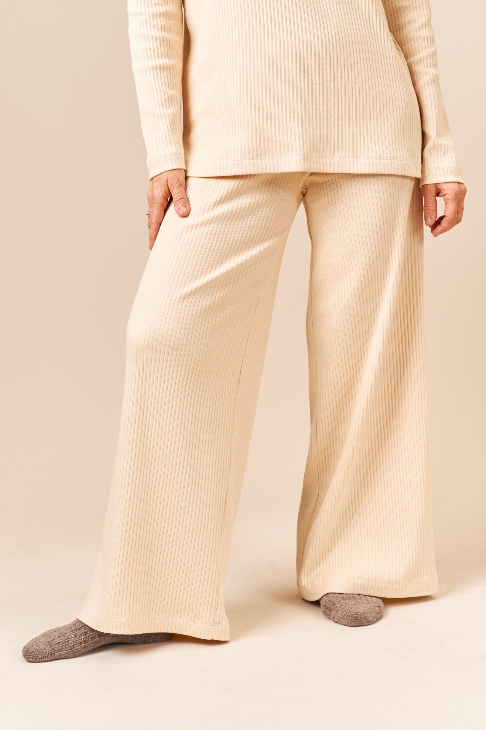 wide leg ribbed lounge pants