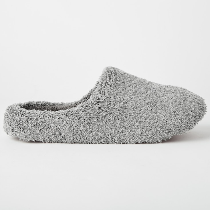 uniqlo fluffy yarn fleece slippers