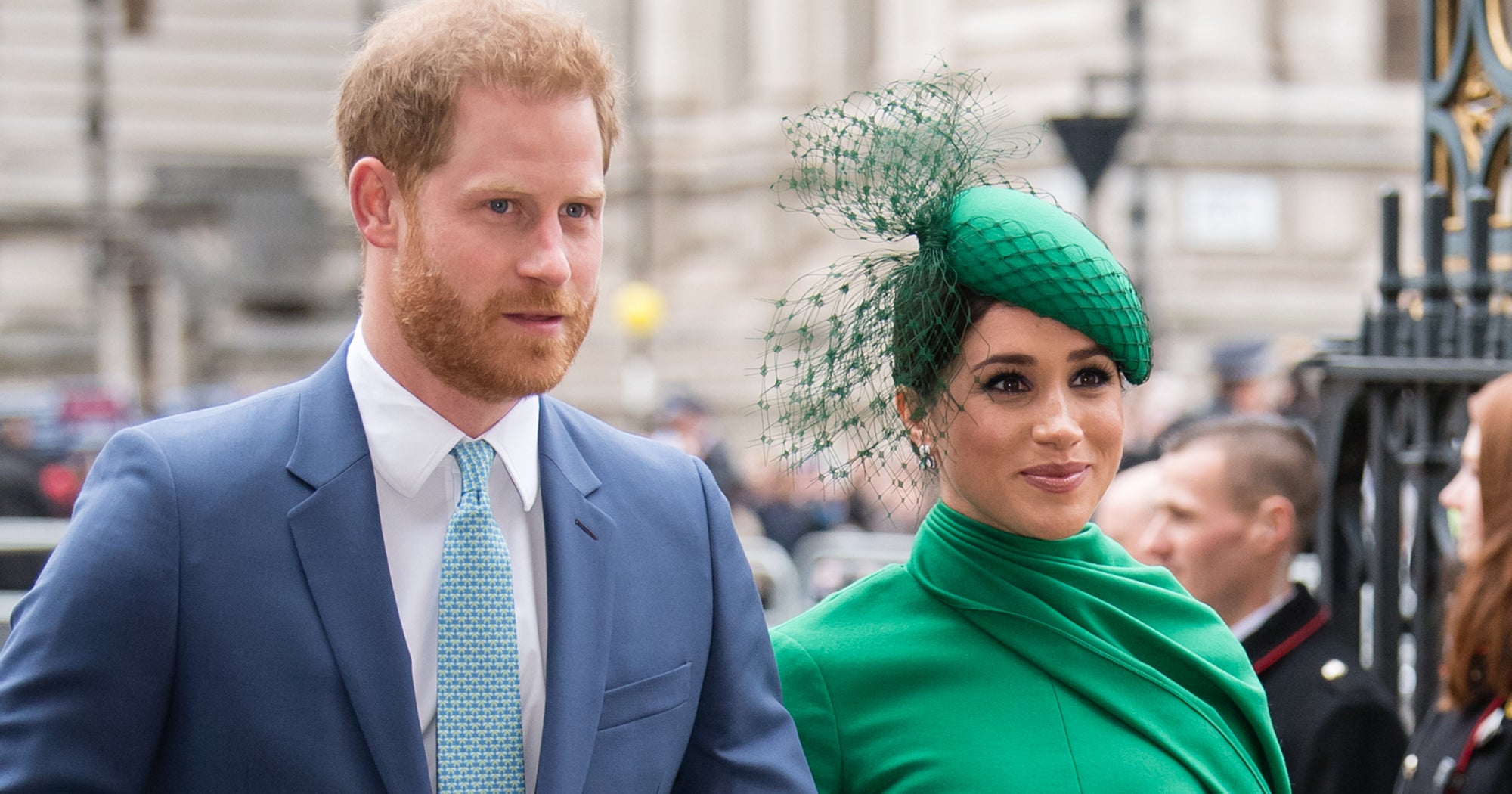 Meghan Markle & Prince Harry Cut Ties With Royal Family