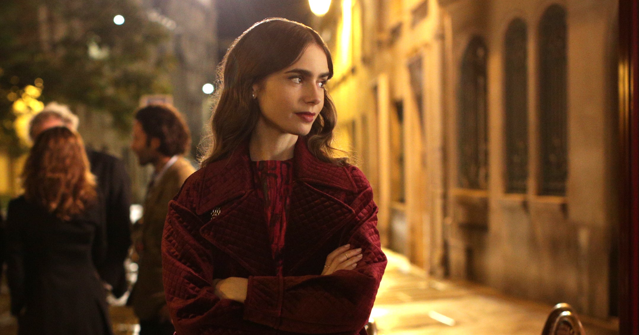Details About Emily In Paris Season 2 Premiere, Plot