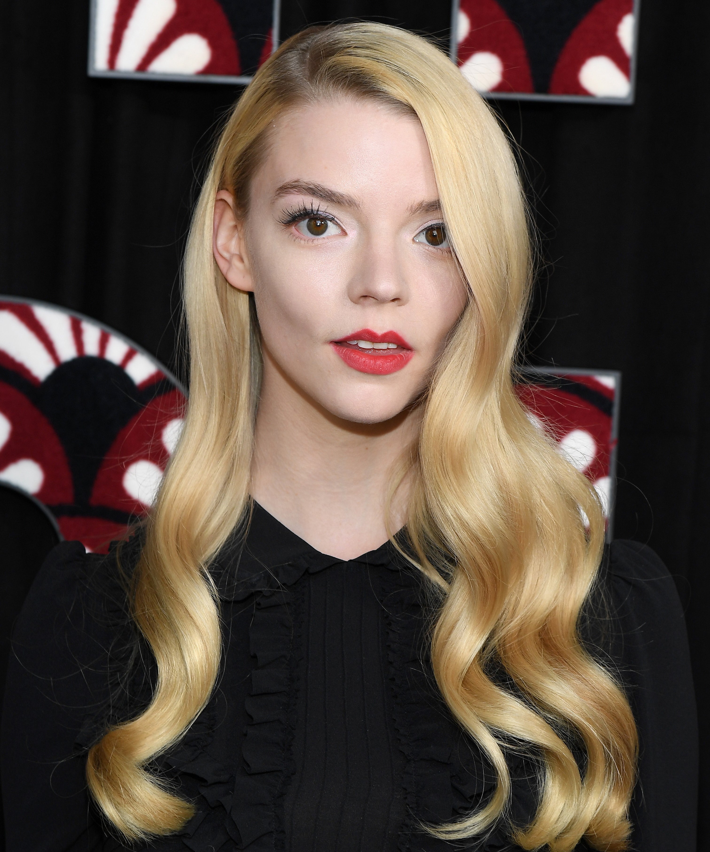 Anya Taylor-Joy Wears Dior at the 2023 Golden Globe Awards—See Pics