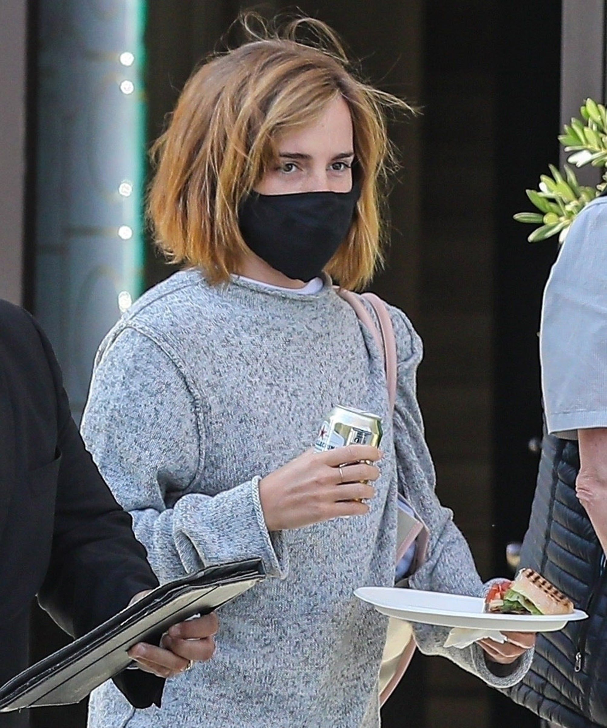 Emma Watson Has New Short Bob Hair Cut In LA For Spring