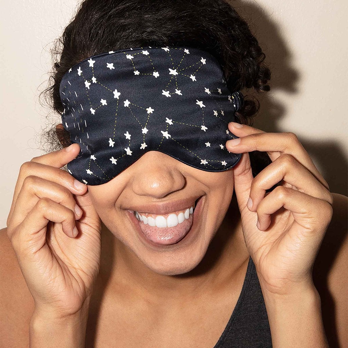 plast indelukke Regn Best Sleep Masks For Blocking Light From Your Eyes 2021