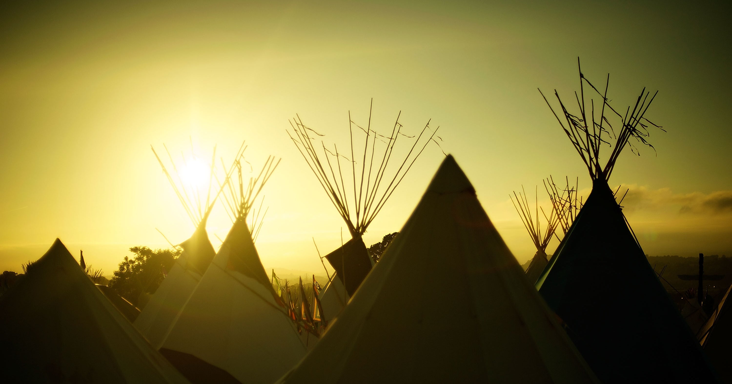 Secret Glastonbury Ticket & Camping Costs Exposed! - q20d1ym