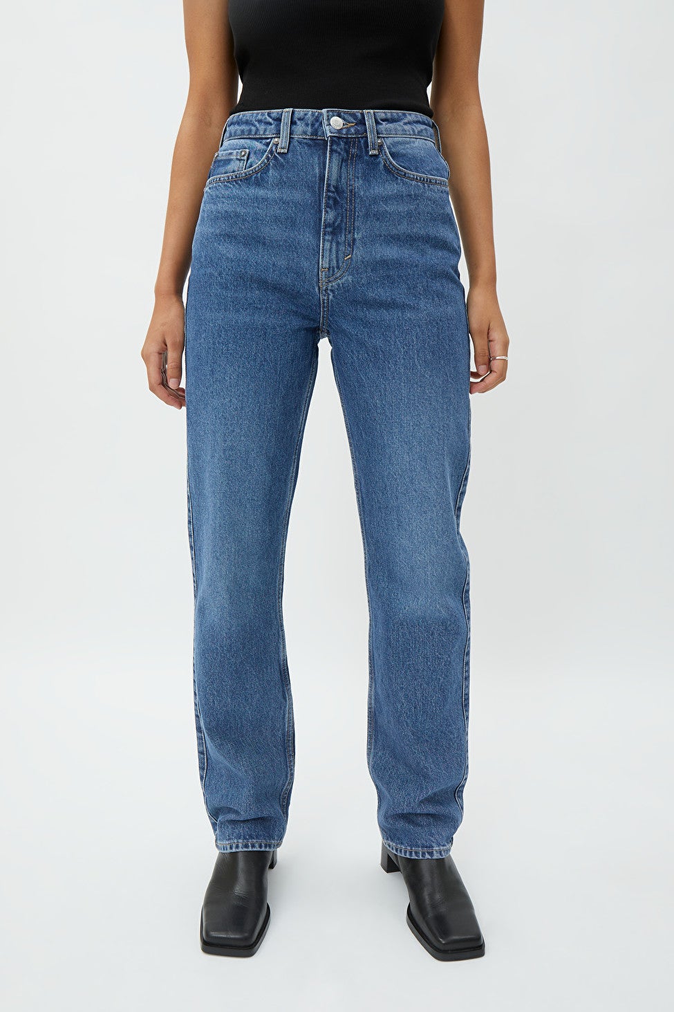 weekday arrow low straight jeans bleach blue