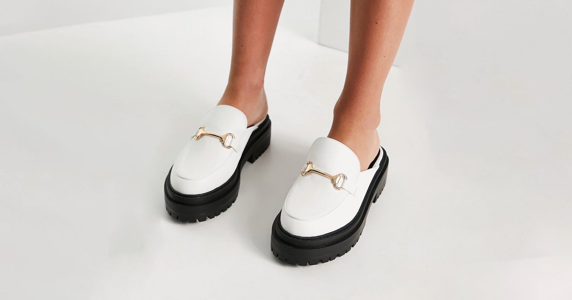 what stores sell wide width shoes