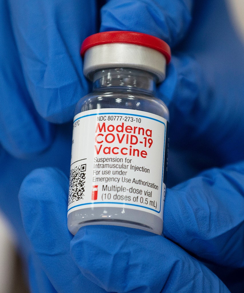 An HIV Vaccine Based On The Moderna COVID Vaccine Is Getting Promising Results