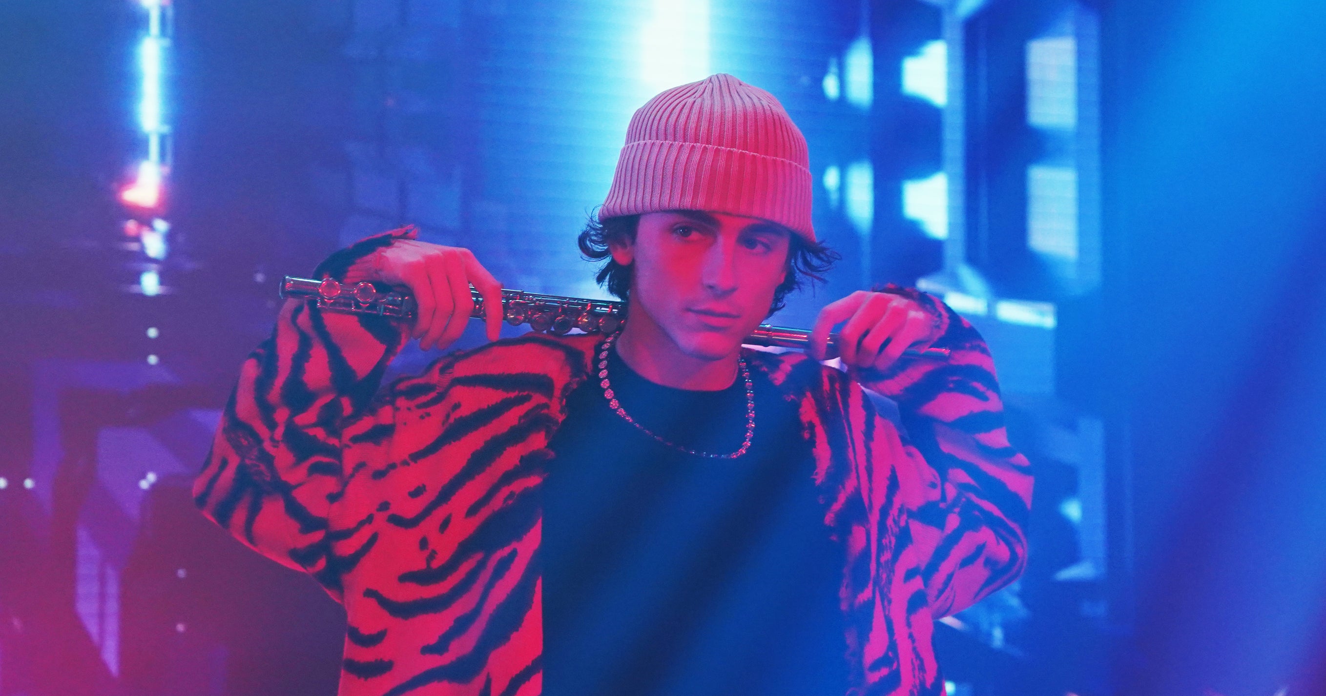 Timothée Chalamet Crashed SNL With A Flute, Kid Cudi Timothée Chalamet Crashed SNL With A Flute, Kid Cudi