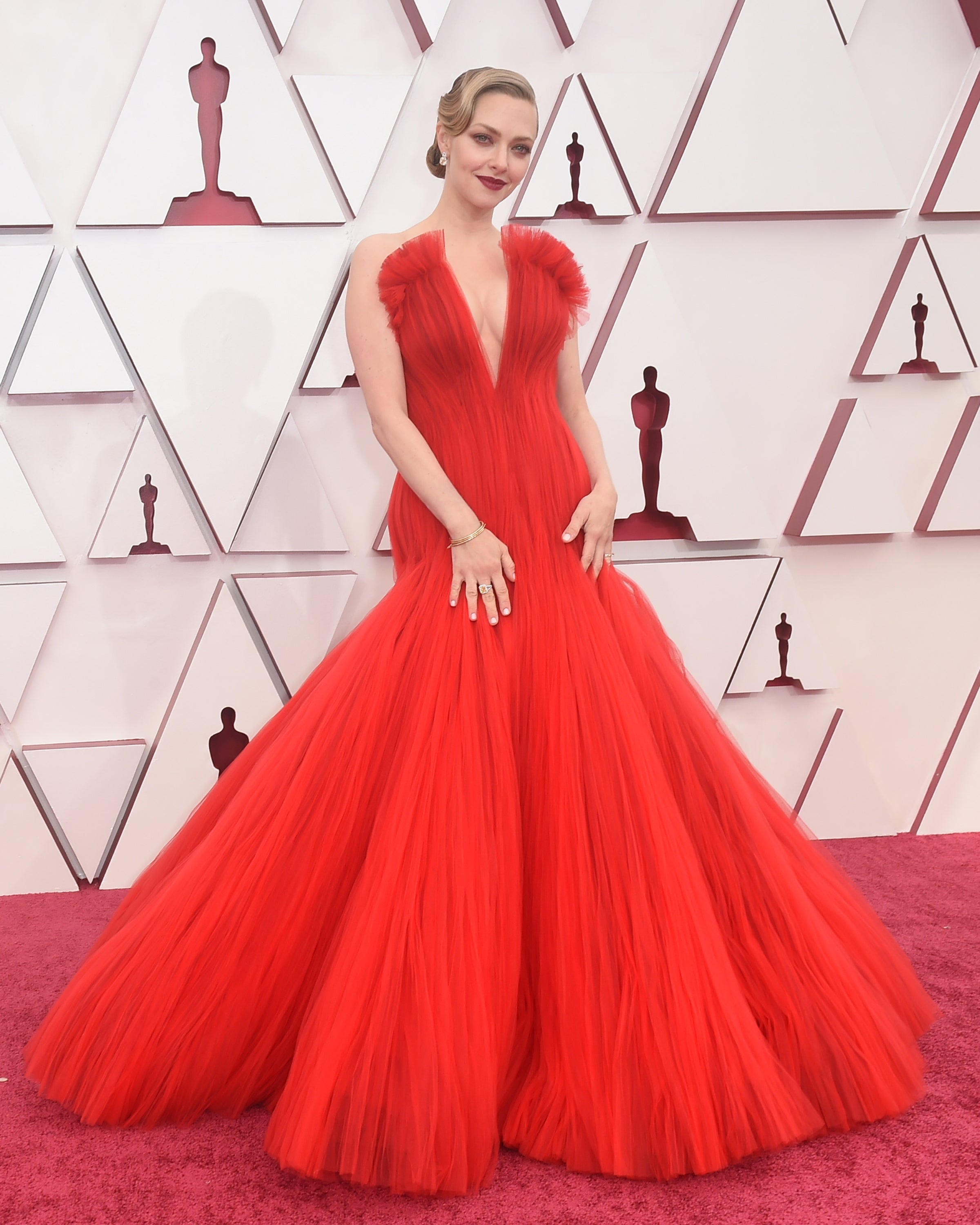 Oscars 2021: Red Carpet Fashion, Dresses