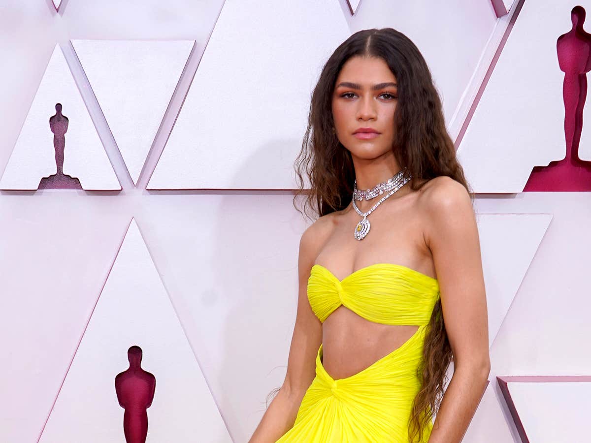 Oscars 2021 Best Dressed Celebrities On The Red Carpet Oscars 2022 Fashion Times Up