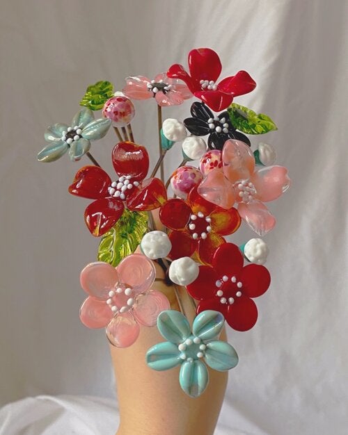 The Glass Florist + Spring fling bouquet (The Glass Florist x Frigg)