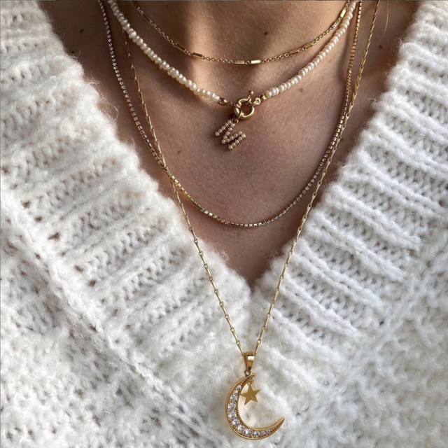 White pearl hot sale initial choker