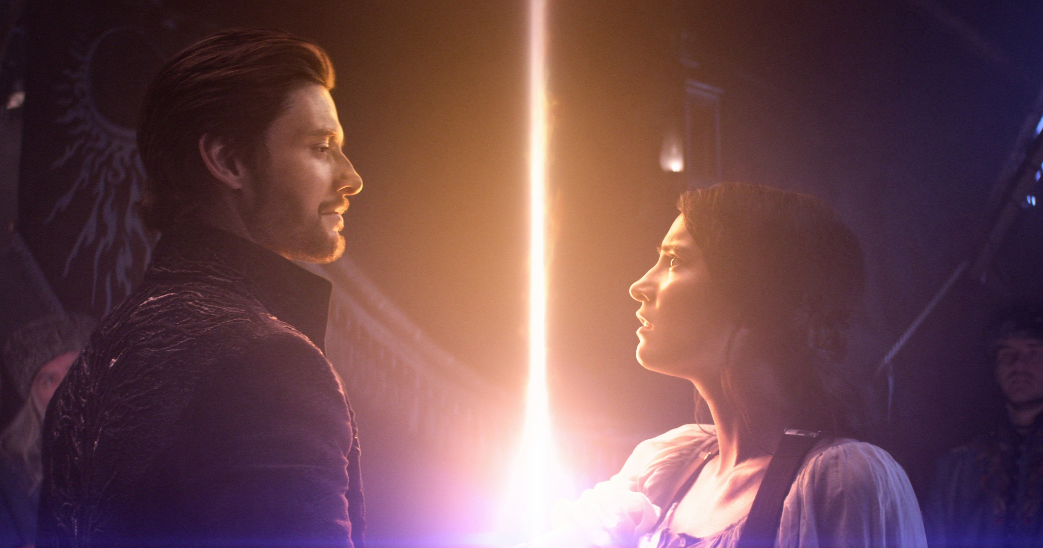 Тень и кость нетфликс. Тень и кость нетфликс. Тень и кость мальен нетфликс. Тень и кость нетфликс. Бен барнс 2021.