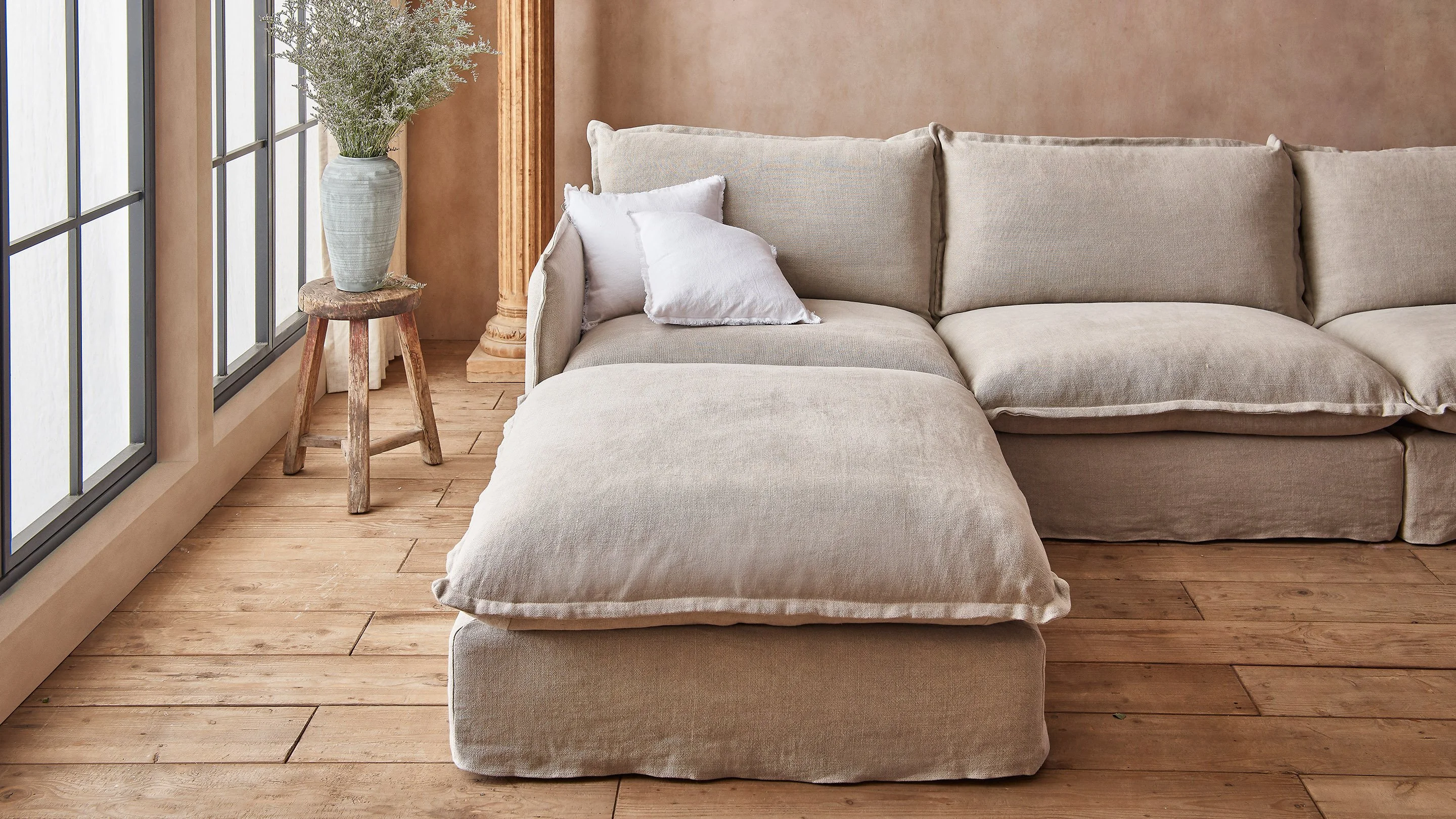 Neva chaise deals sectional