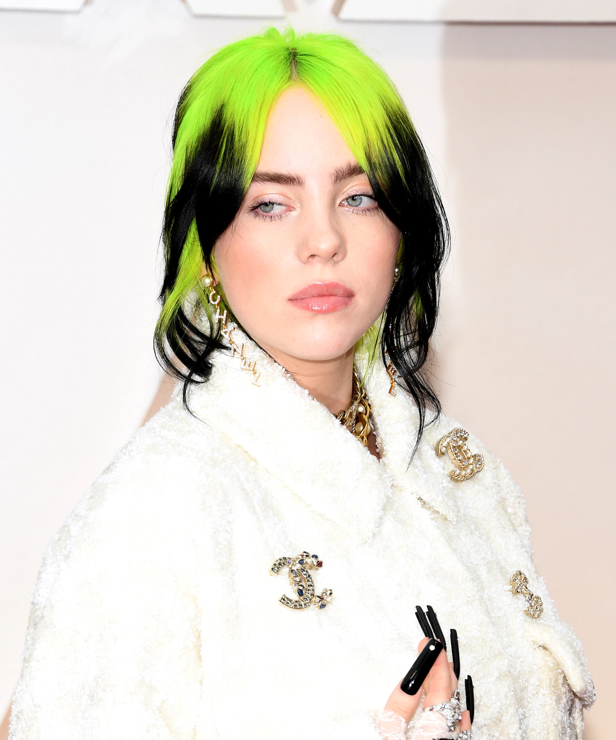 Billie Eilish Explains Why She Waited So Long to Debut Her Blonde Hair  Photo 4538469  Billie Eilish Photos  Just Jared Entertainment News