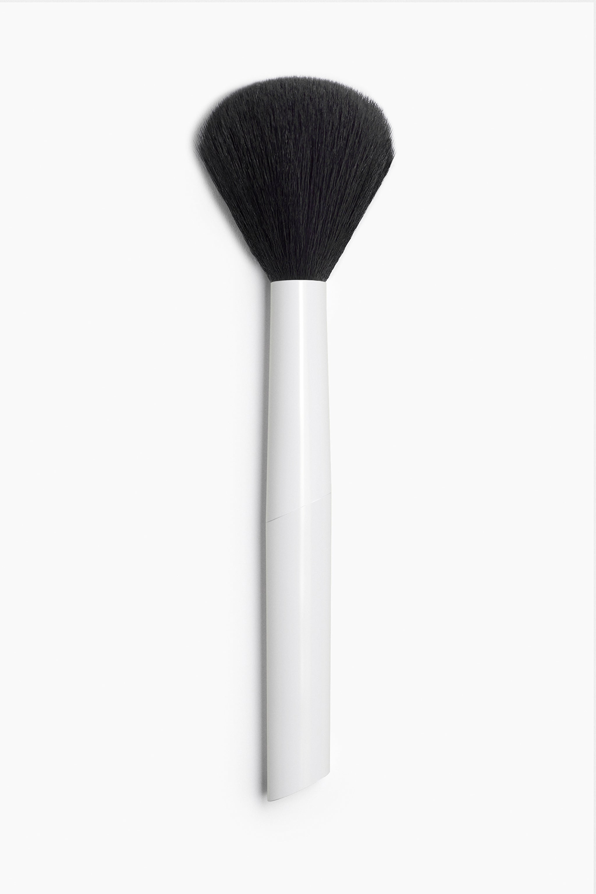 Zara + Large Powder Brush