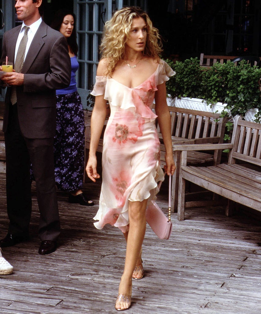 Sarah Jessica Parker Just “Unearthed” A Memorable Pair Of SATC Manolo Blahniks