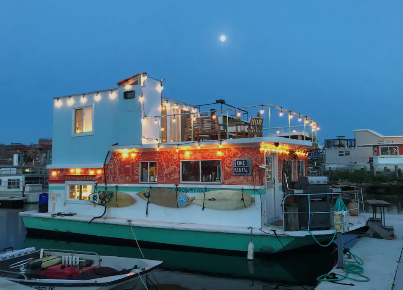Airbnb Houseboats
