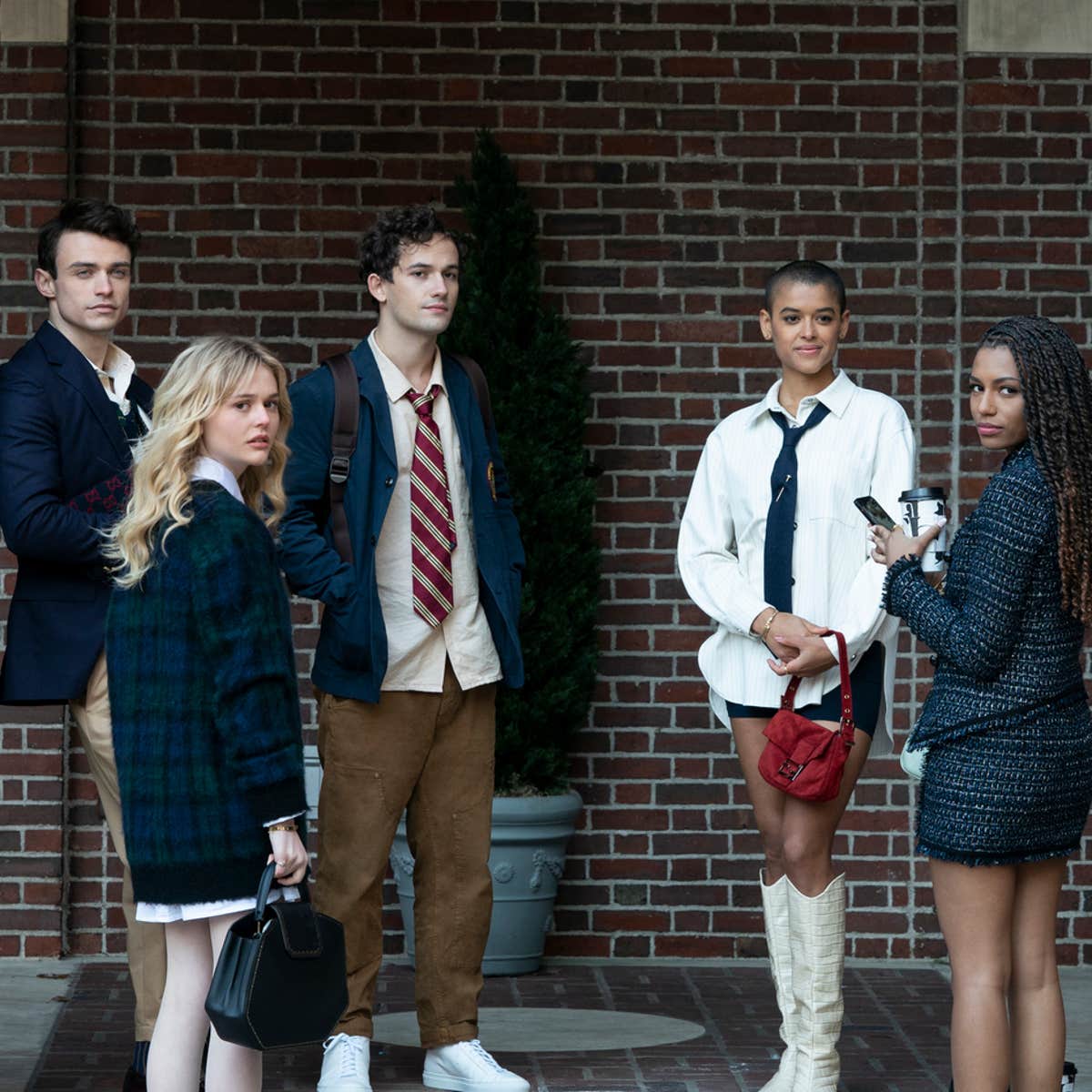 Gossip Girl Hbo Max Reboot Trailer Teases Big Twist Gossip Girl Hbo Max Reboot Trailer Teases Big Twist