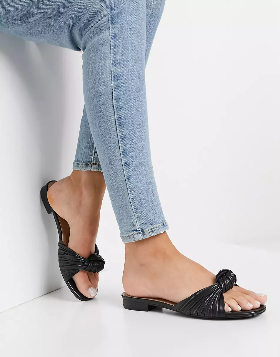 29 Easy Summer Sandals That Cost Less Than $50