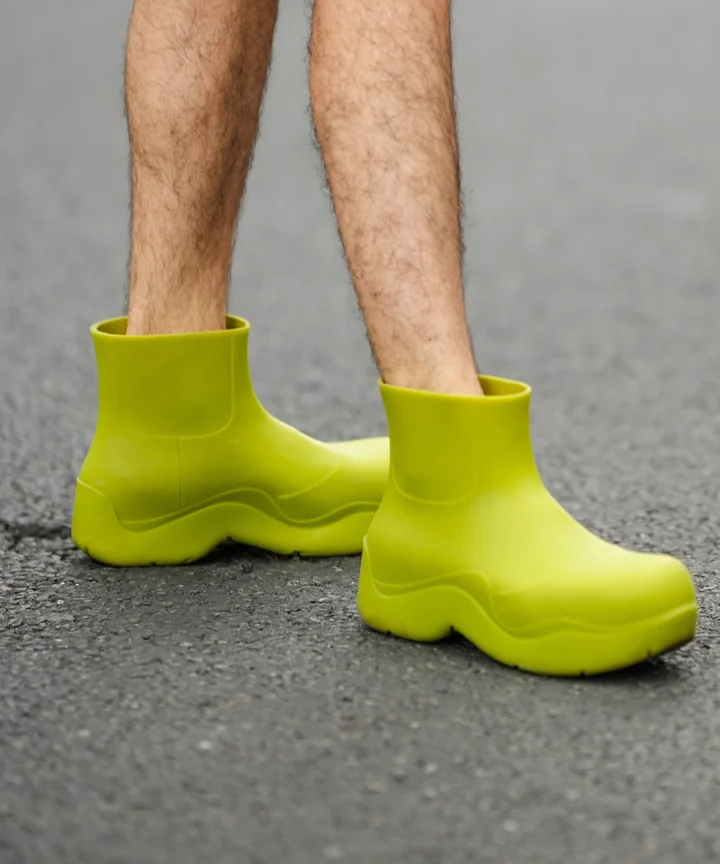 These Balenciaga Sneakers Are The Reason Ugly Sneakers Are Cool Again