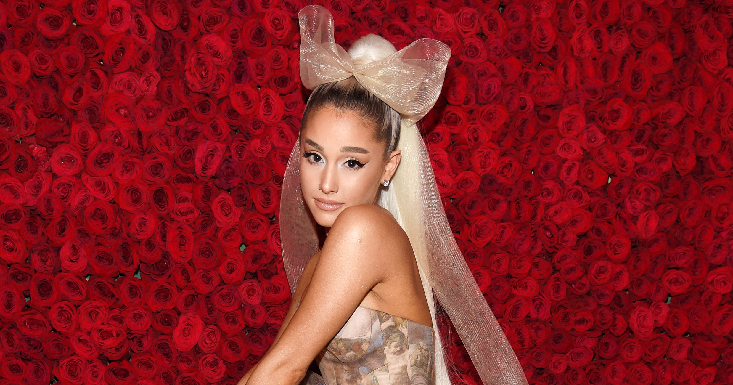 Ariana Grande Gave The Pin Top Her Stamp Of Approval 