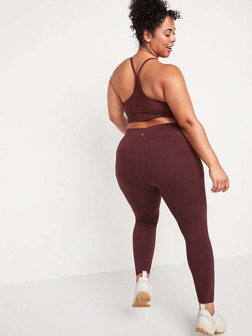 Old Navy Extra High Waisted PowerChill 7 8 Length Leggings