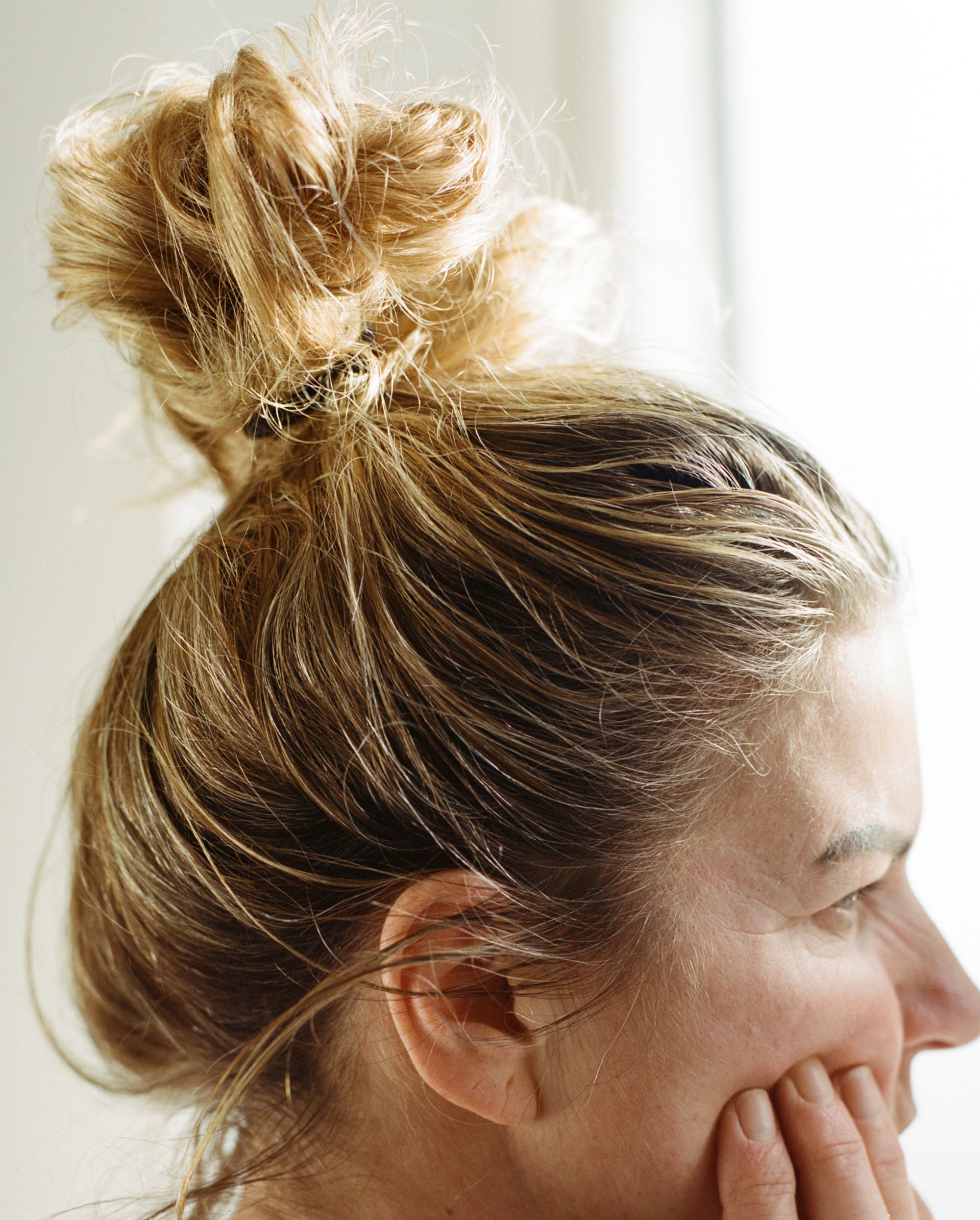 3 Ways to Tie Your Hair Up – Without Hair Tie – Lipstiq.com